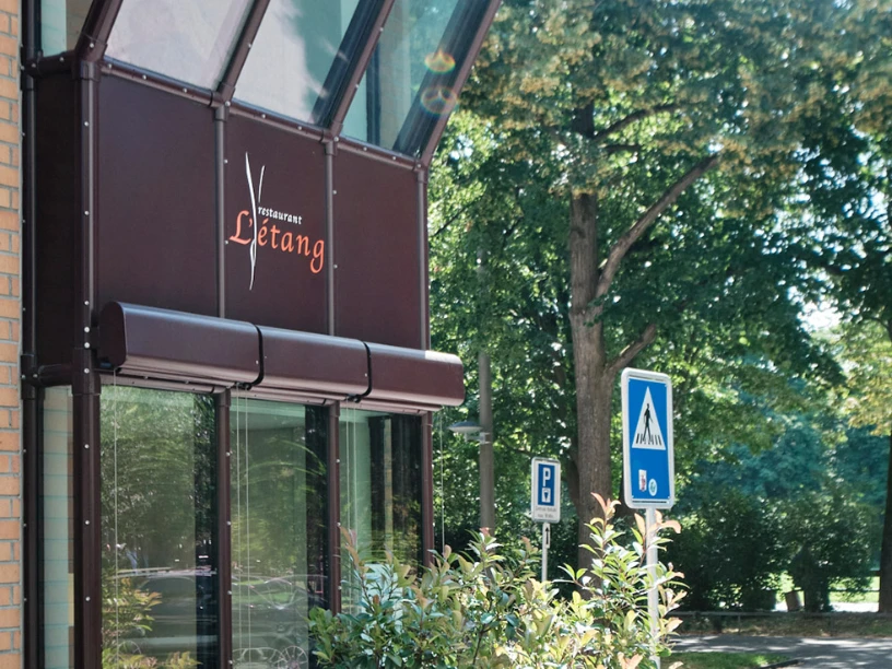 Das Restaurant L'étang liegt angrenzend zum Schützenmattpark